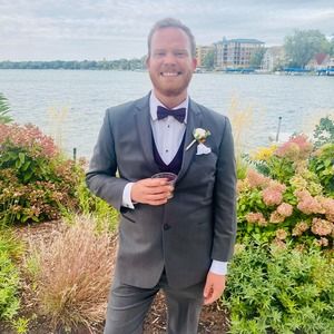 Meet your Posher, Eric